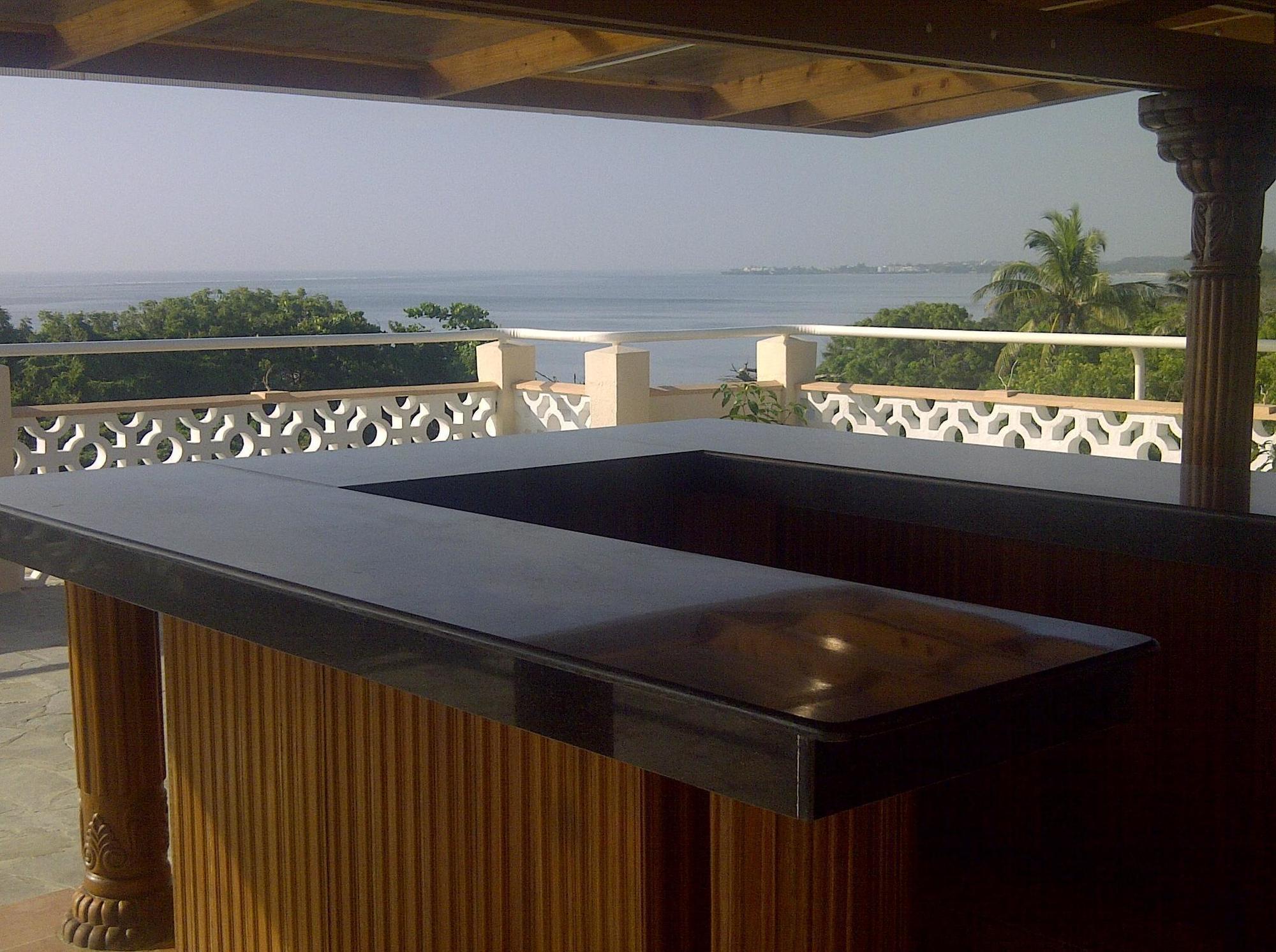 Pavilion Holiday Resort Bamburi Esterno foto