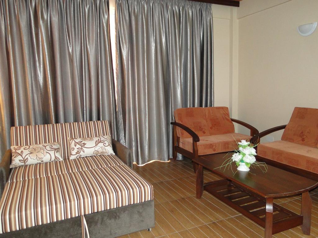 Pavilion Holiday Resort Bamburi Esterno foto