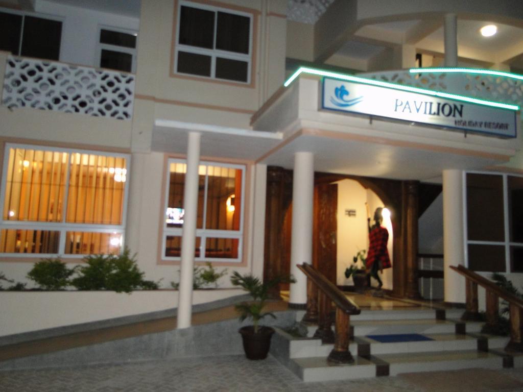 Pavilion Holiday Resort Bamburi Esterno foto