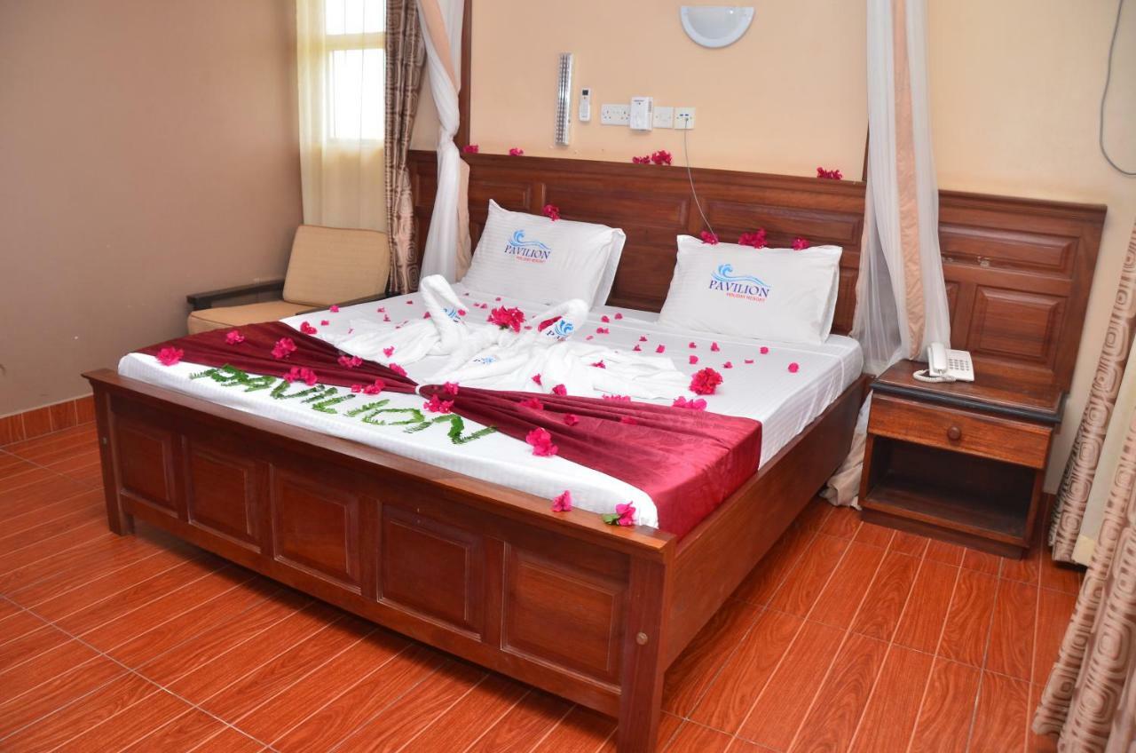 Pavilion Holiday Resort Bamburi Esterno foto