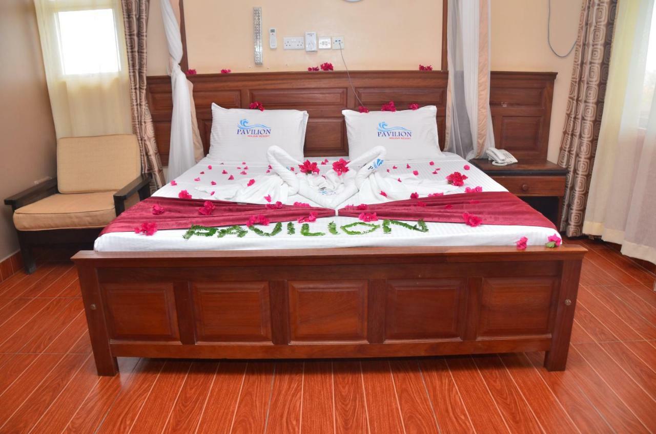 Pavilion Holiday Resort Bamburi Esterno foto